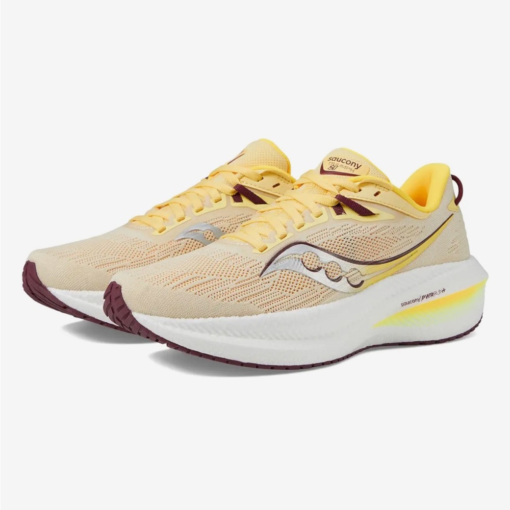 Saucony Triumph 21 Sneakers NWOT